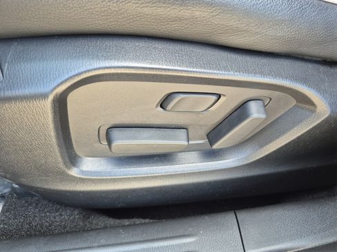 Used 2025 MAZDA CX-5 AWD 2.5 S w/ Preferred Package image 16