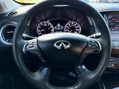 Used 2013 INFINITI JX35 AWD w/ Premium Pkg image 30