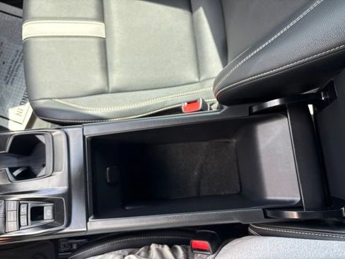 Used 2025 Toyota Camry SE FWD image 20