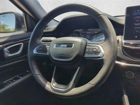 Used 2023 Jeep Compass Latitude w/ Convenience Group AWD/4WD image 27