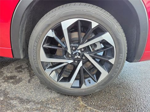 Used 2024 Mitsubishi Outlander SEL image 29