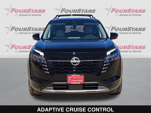 New 2026 Nissan Pathfinder SL image 10