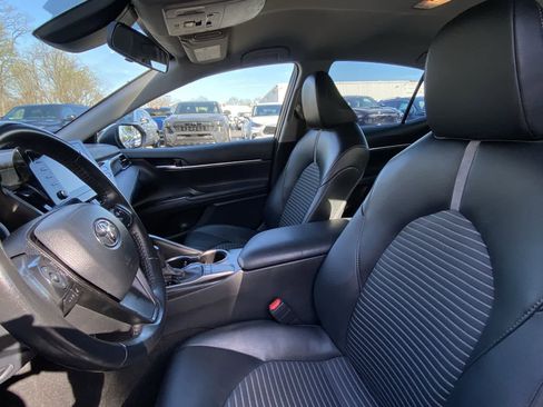 Used 2024 Toyota Camry SE image 24