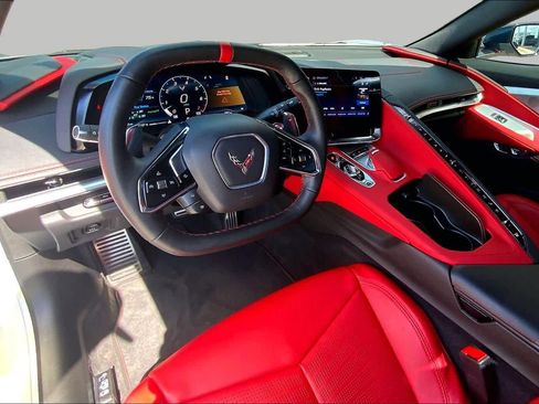 Used 2024 Chevrolet Corvette Stingray Preferred Conv w/ Z51 Performance Package RWD image 15