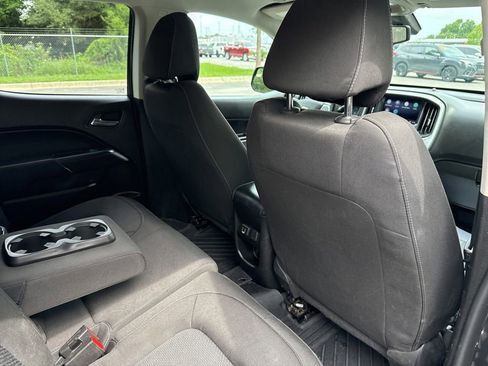 Used 2019 Chevrolet Colorado LT w/ LT Convenience Package AWD/4WD image 13
