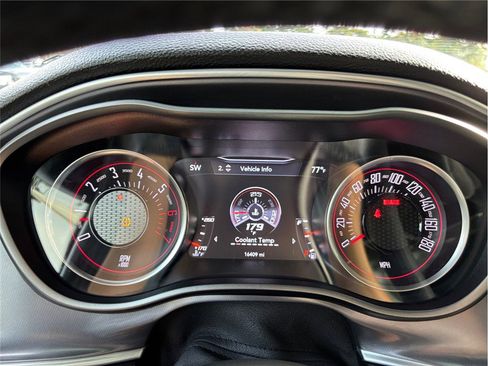 Used 2019 Dodge Challenger R/T Scat Pack w/ Plus Package image 24