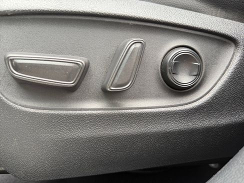 Used 2020 Toyota Highlander Platinum image 14