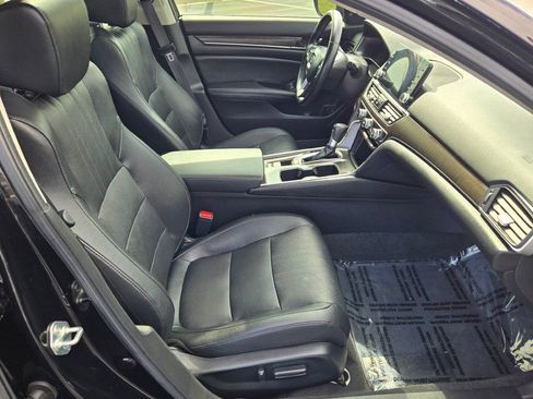 Used 2020 Honda Accord EX-L image 6