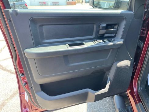 Used 2017 RAM 1500 Express AWD/4WD image 20