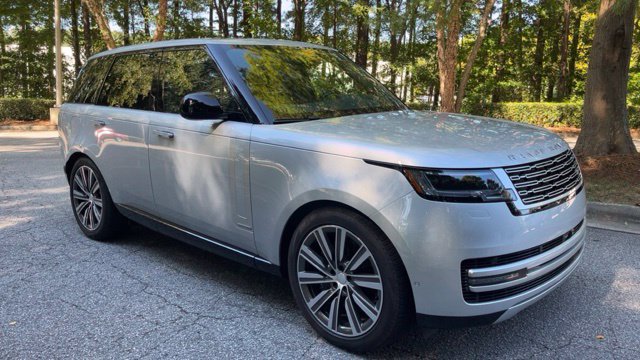 Used 2025 Land Rover Range Rover Autobiography AWD/4WD image 2