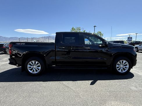 Used 2024 Chevrolet Silverado 1500 Custom image 4