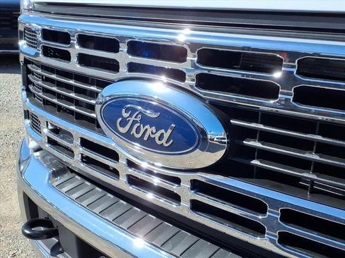 New 2026 Ford F550 4x4 Regular Cab Super Duty image 28