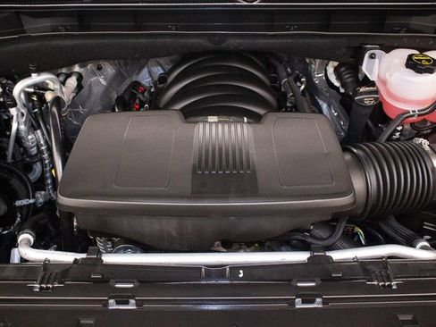 Used 2025 Cadillac Escalade Premium Luxury w/ Touring Package image 3