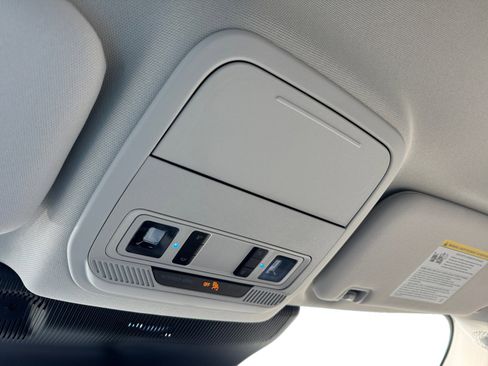 New 2026 Ford Explorer Active w/ Active Comfort Package image 18