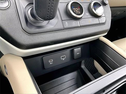 Used 2024 Land Rover Defender 110 S image 16
