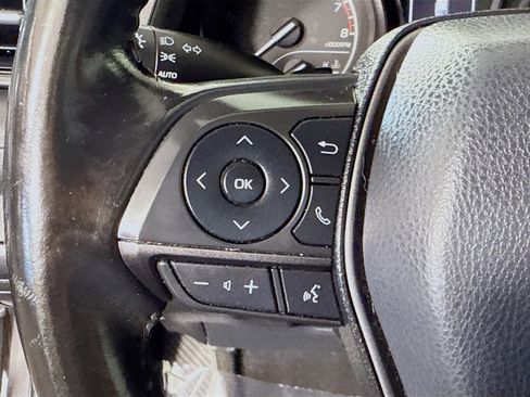 Used 2021 Toyota Camry SE image 14