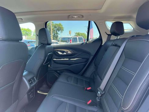 Used 2022 GMC Terrain Denali w/ Denali Premium Package AWD/4WD image 12