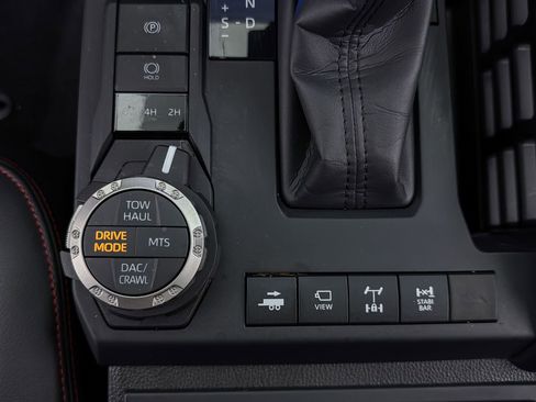 Used 2025 Toyota Tacoma TRD Pro image 31