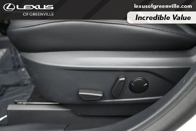 Used 2025 Ford Mustang Mach-E Premium w/ Sport Appearance Package AWD/4WD image 23