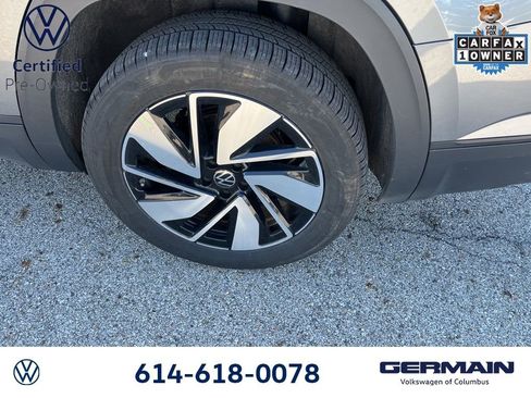 Used 2025 Volkswagen Atlas SE image 18