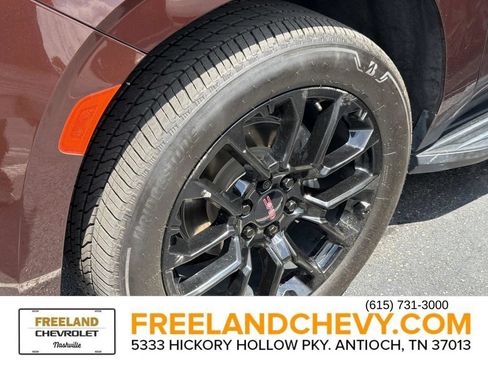 Used 2022 GMC Yukon XL SLE RWD image 9