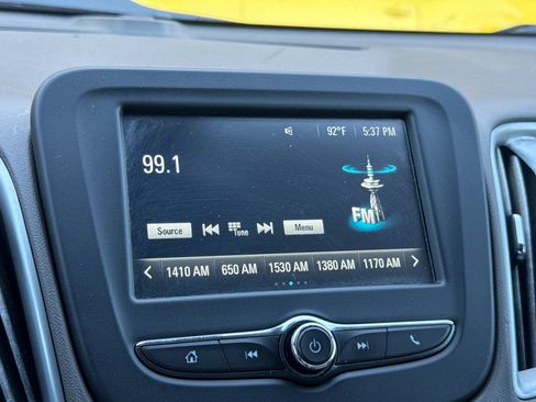 Used 2018 Chevrolet Malibu LS FWD image 19