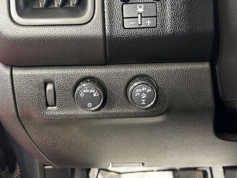 Used 2019 Chevrolet Colorado ZR2 AWD/4WD image 17