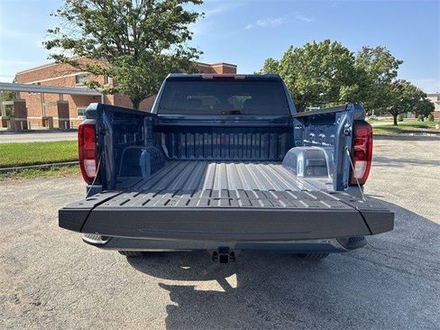 New 2026 GMC Sierra 1500 Elevation image 23