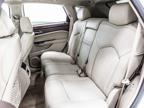 Used 2014 Cadillac SRX Luxury w/ Driver Awareness Package image 31