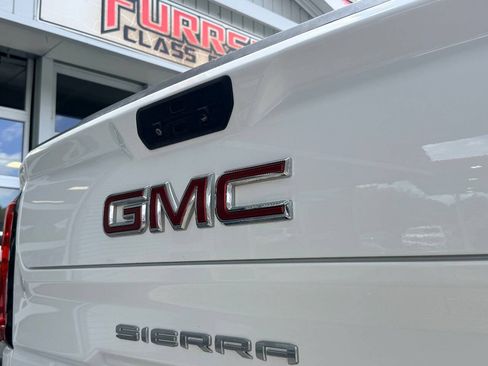 Used 2021 GMC Sierra 1500 AT4 w/ AT4 Premium Package AWD/4WD image 9