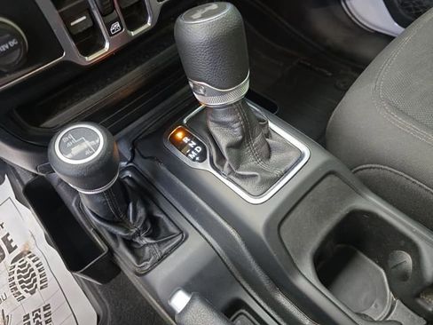 Used 2021 Jeep Wrangler Unlimited Sport S image 20