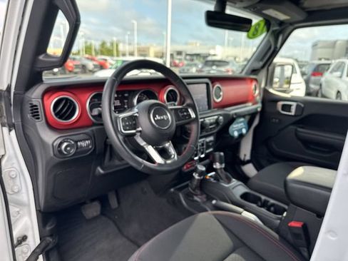 Used 2018 Jeep Wrangler Unlimited Rubicon AWD/4WD image 10