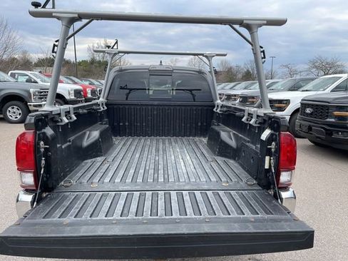 Used 2019 Toyota Tacoma SR5 image 22