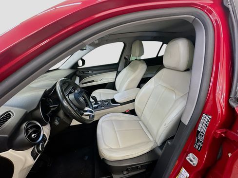 Used 2021 Alfa Romeo Stelvio Ti w/ Nero Edizione AWD/4WD image 13