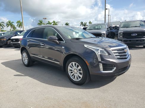 Used 2019 Cadillac XT5 FWD image 3