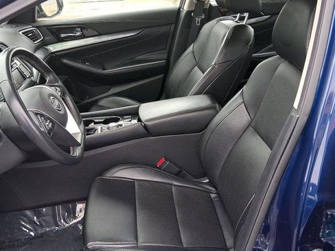 Used 2023 Nissan Maxima SV w/ Floor Mat Group image 10