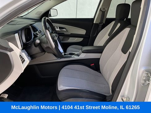 Used 2016 Chevrolet Equinox LT w/ Convenience Package AWD/4WD image 2