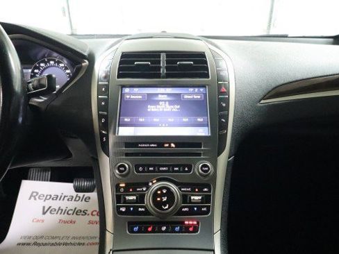 Used 2020 Lincoln MKZ Reserve w/ Luxury Package AWD/4WD image 14