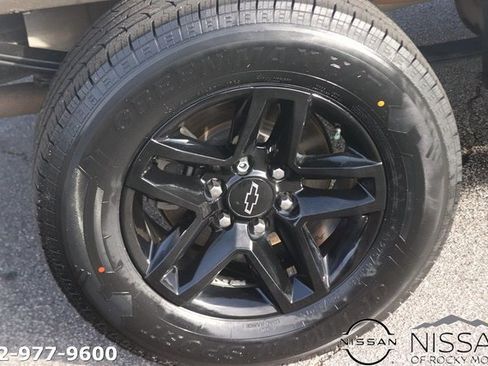 Used 2020 Chevrolet Silverado 1500 LT Trail Boss w/ Bed Protection Package image 8