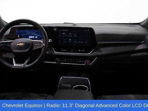 Used 2025 Chevrolet Equinox LT FWD image 7