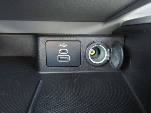 Used 2025 Ford Escape SE FWD image 33
