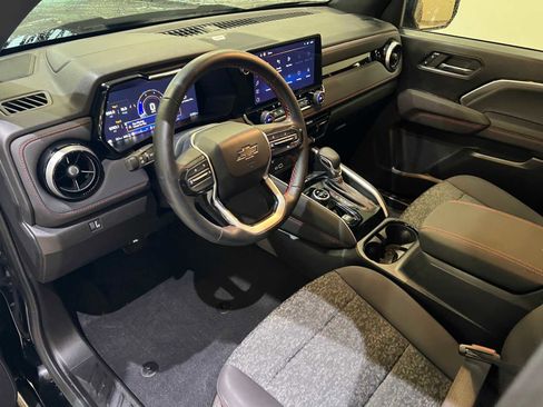 Used 2024 Chevrolet Colorado Z71 w/ Z71 Convenience Package 2 image 2