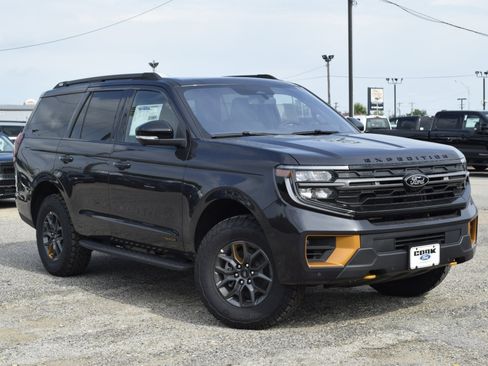 New 2025 Ford Expedition Tremor image 3