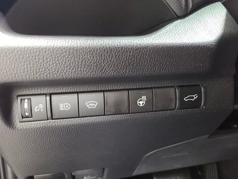 Certified 2023 Toyota RAV4 XLE Premium AWD/4WD image 39