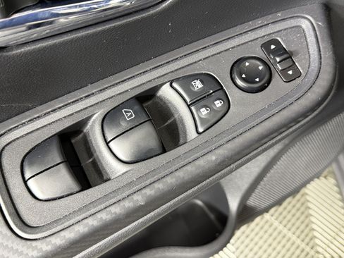 Used 2024 Nissan Versa SV w/ Trunk Package FWD image 26