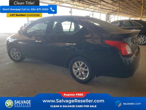 Used 2017 Nissan Versa SV w/ SV Special Edition Package FWD image 3