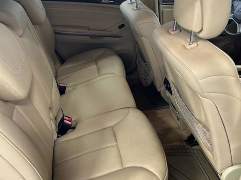 Used 2012 Mercedes-Benz GL 450 4MATIC image 18