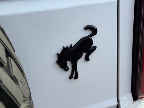 Used 2022 Ford Bronco Wildtrak image 12