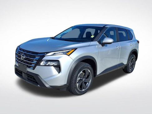 Used 2025 Nissan Rogue SV FWD image 3