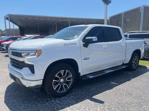 Used 2022 Chevrolet Silverado 1500 LT w/ Texas Edition Plus RWD image 2